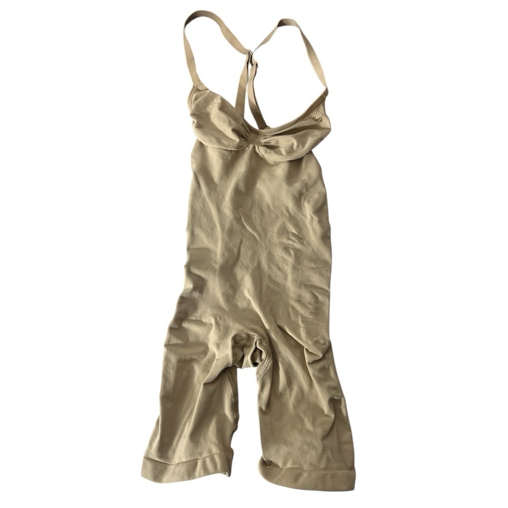 NEW Skims Seamless Sculpt Mid Thigh Bodysuit in Desert Women's Medium
